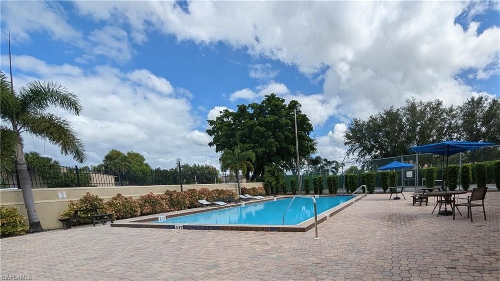 5305 Summerlin Rd, Unit 514, Fort Myers, FL 33919 Photo