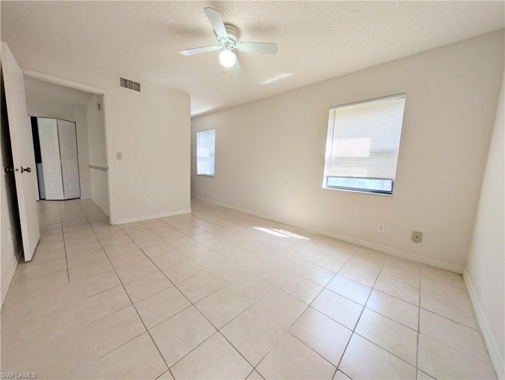 5305 Summerlin Rd, Unit 514, Fort Myers, FL 33919 Photo