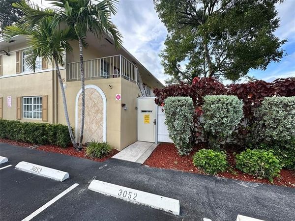305 NE 16th St, Unit B7, Fort Lauderdale, FL 33304