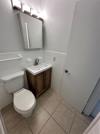 305 NE 16th Street, Unit B7, Fort Lauderdale, FL 33304 Photo