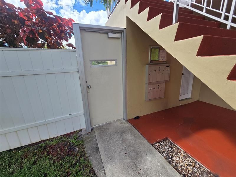 305 NE 16th Street, Unit B7, Fort Lauderdale, FL 33304 Photo