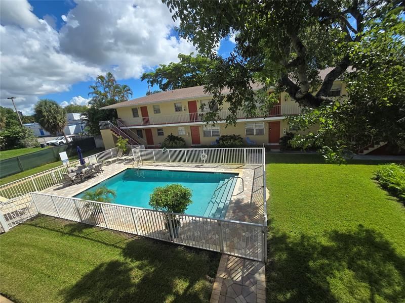 305 NE 16th Street, Unit B7, Fort Lauderdale, FL 33304 Photo