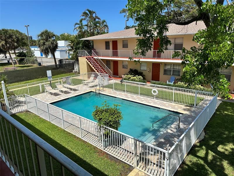 305 NE 16th Street, Unit B7, Fort Lauderdale, FL 33304 Photo