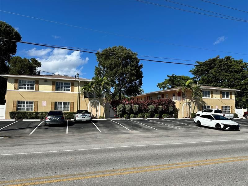 305 NE 16th Street, Unit B7, Fort Lauderdale, FL 33304 Photo