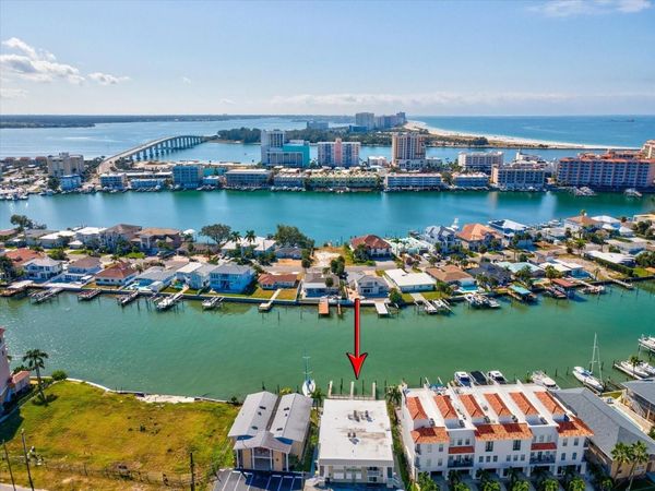 185 BRIGHTWATER DRIVE, Unit 6, CLEARWATER BEACH, FL 33767