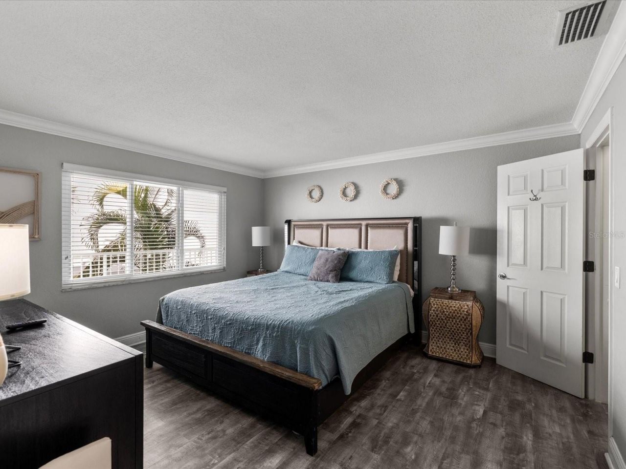 185 Brightwater Drive, Unit 6, Clearwater Beach, FL 33767 Photo