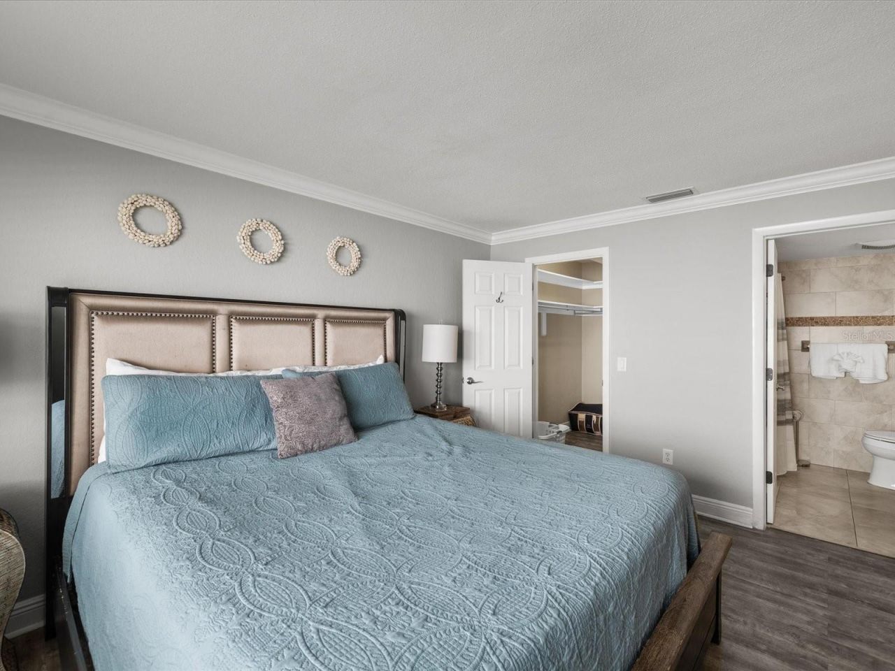185 Brightwater Drive, Unit 6, Clearwater Beach, FL 33767 Photo