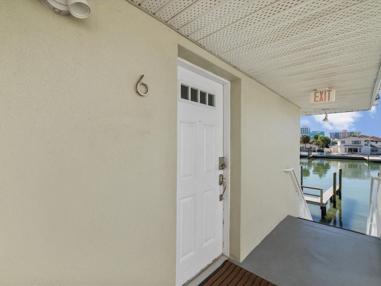 185 Brightwater Drive, Unit 6, Clearwater Beach, FL 33767 Photo