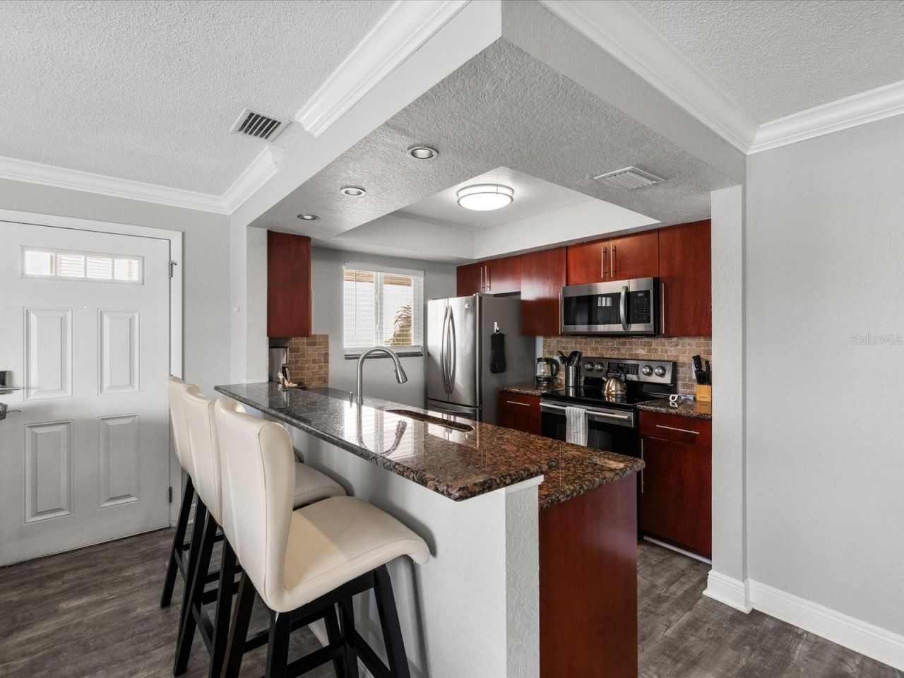 185 Brightwater Drive, Unit 6, Clearwater Beach, FL 33767 Photo