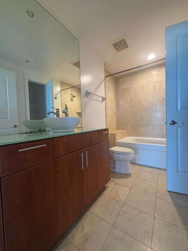 315 NE 3rd Avenue, Unit 2009, Fort Lauderdale, FL 33301 Photo