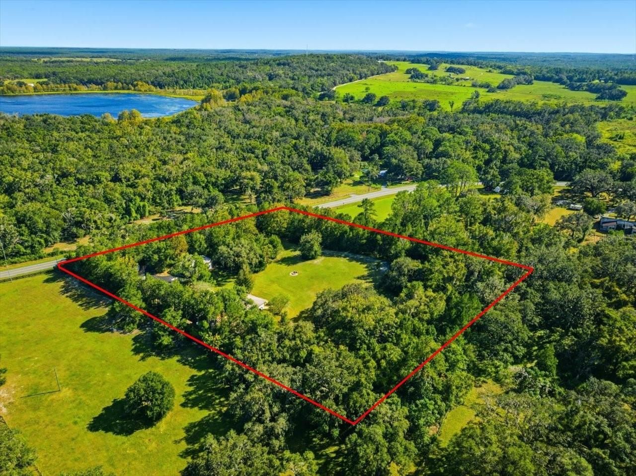 22063 Lake Lindsey Road, Brooksville, FL 34601 Photo