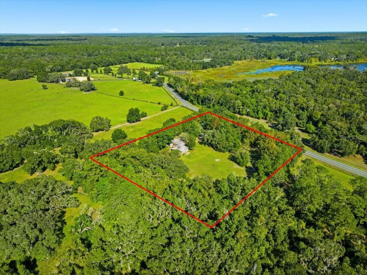 22063 Lake Lindsey Road, Brooksville, FL 34601 Photo