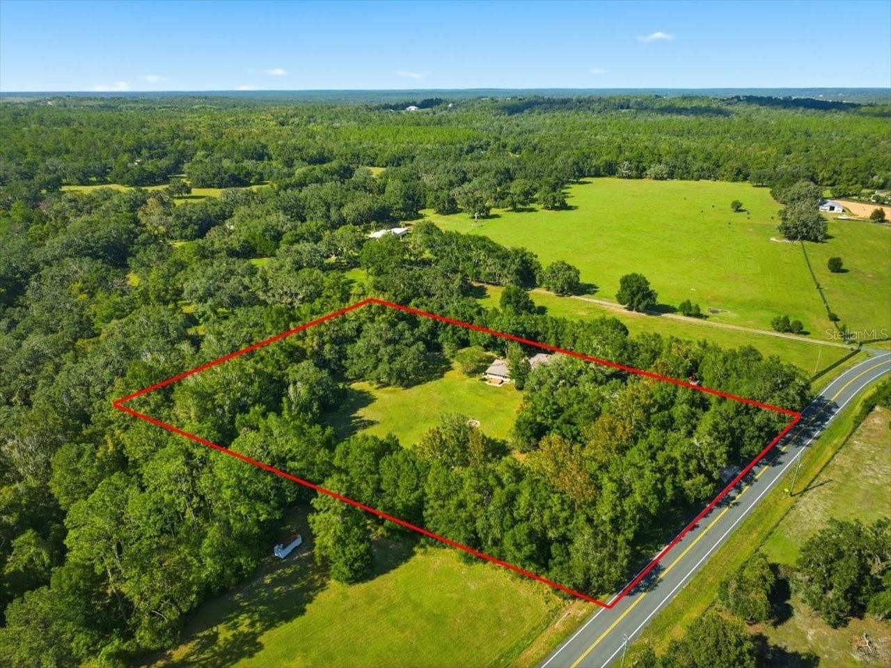 22063 Lake Lindsey Road, Brooksville, FL 34601 Photo