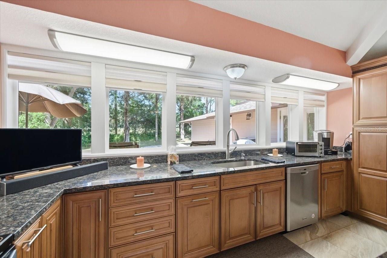 22063 Lake Lindsey Road, Brooksville, FL 34601 Photo