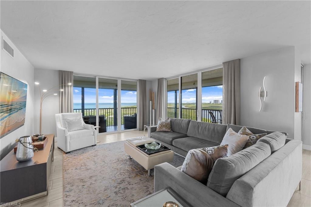 15 Bluebill Ave, Unit 1105, Naples, FL 34108 Photo