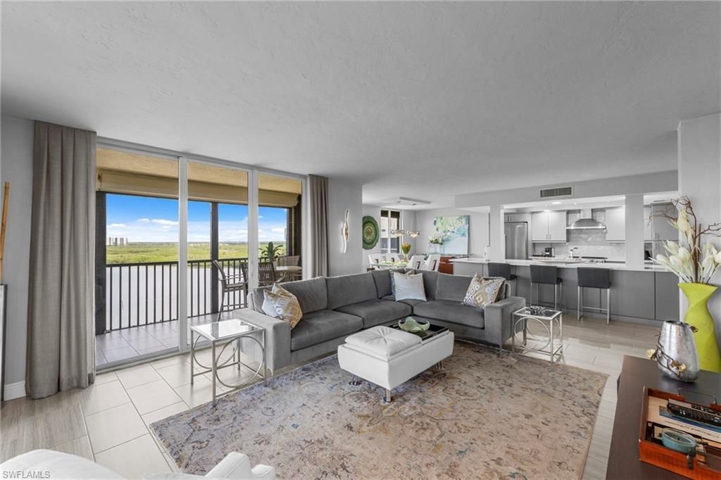 15 Bluebill Ave, Unit 1105, Naples, FL 34108 Photo