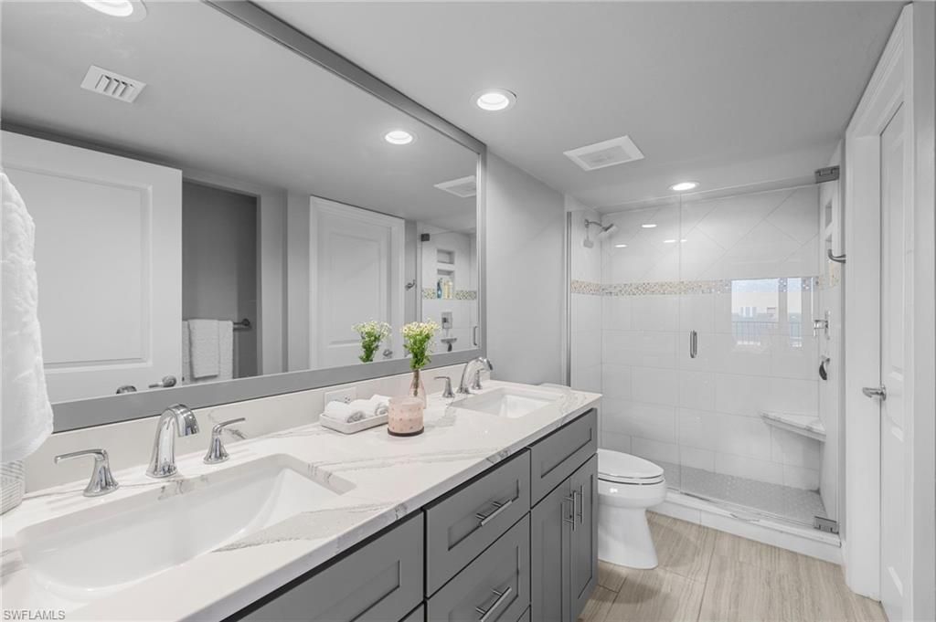 15 Bluebill Ave, Unit 1105, Naples, FL 34108 Photo