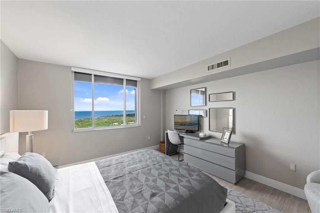 15 Bluebill Ave, Unit 1105, Naples, FL 34108 Photo