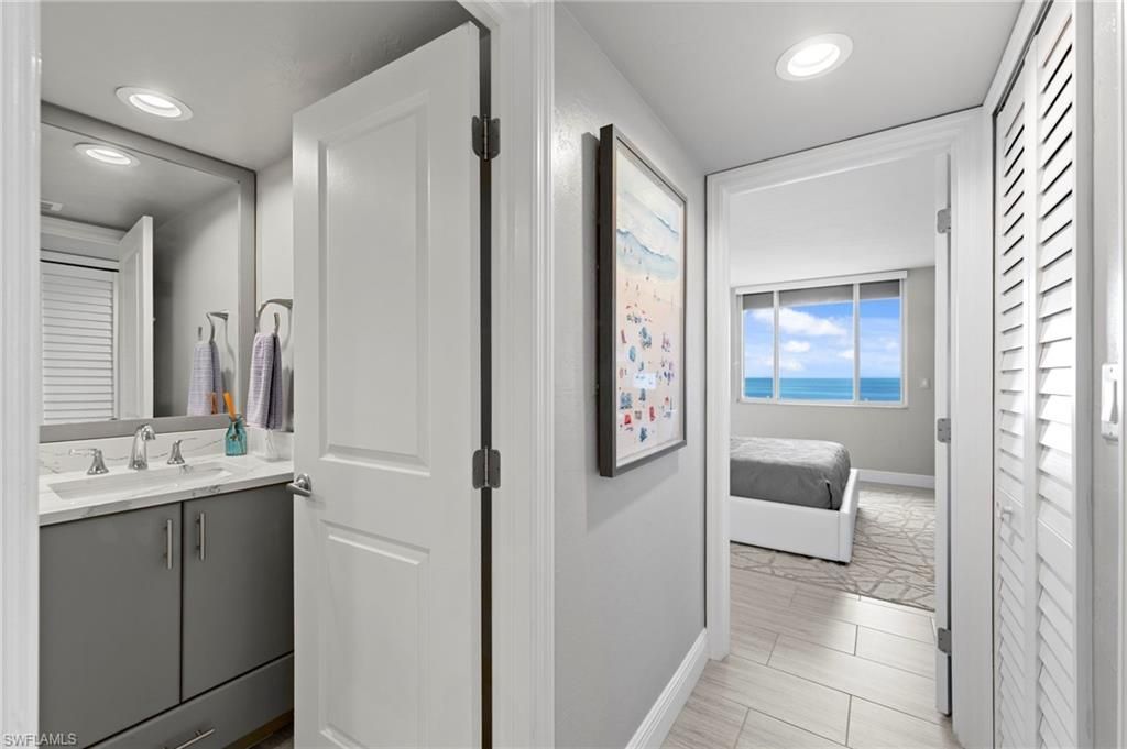 15 Bluebill Ave, Unit 1105, Naples, FL 34108 Photo
