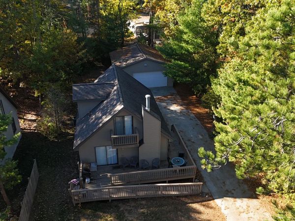 1733 N Lakeview Drive, Mears, MI 49436