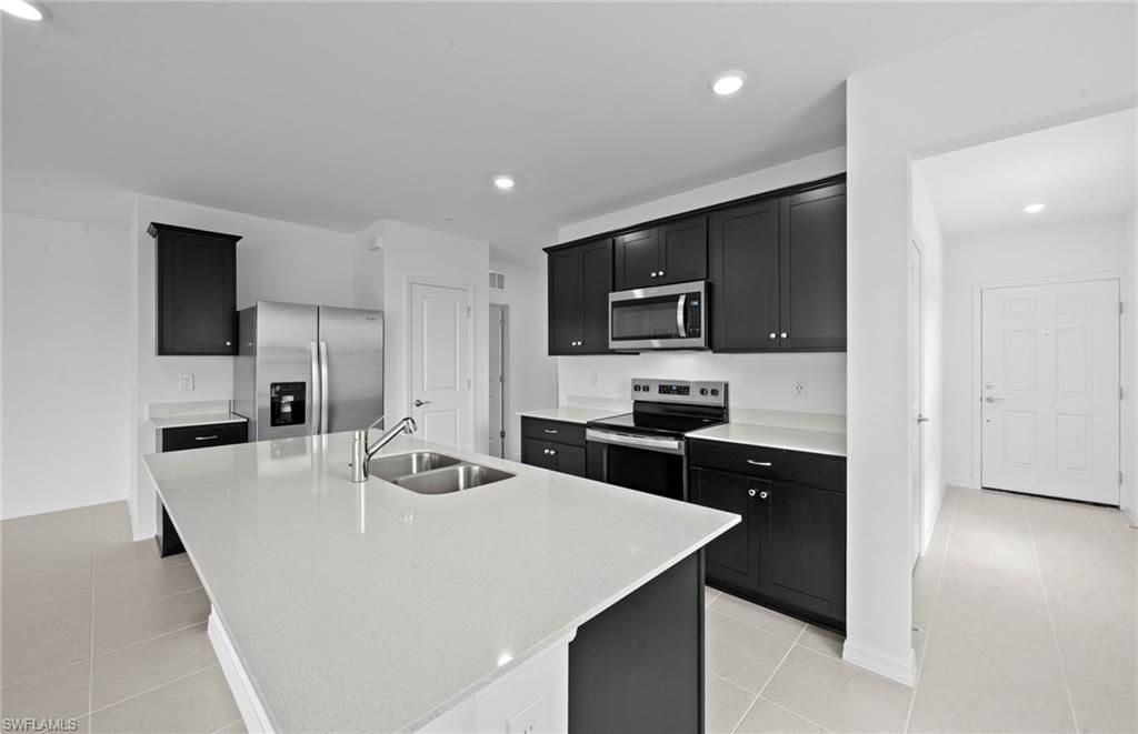 254 Silent Lake Dr, Lehigh Acres, FL 33936 Photo