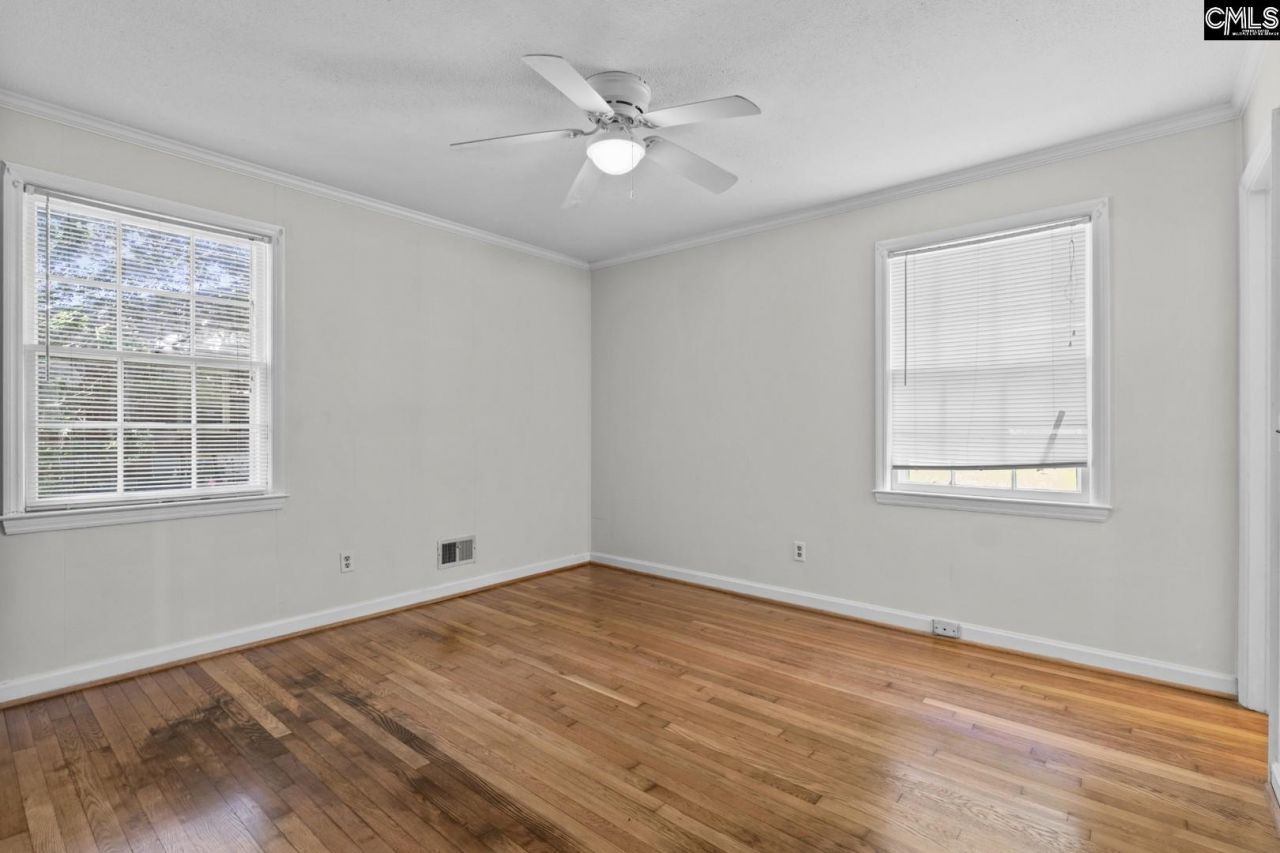 2017 Wellington Road Photo 12