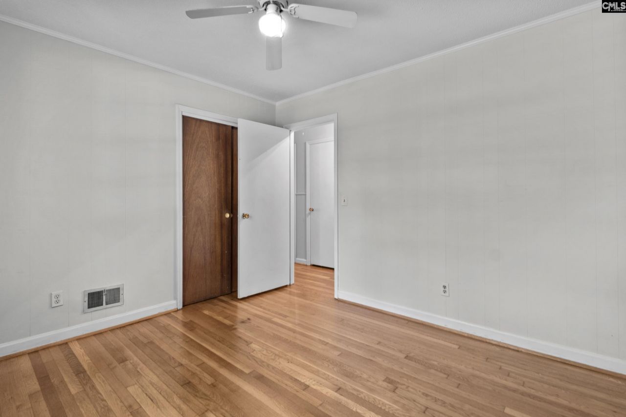 2017 Wellington Road Photo 15