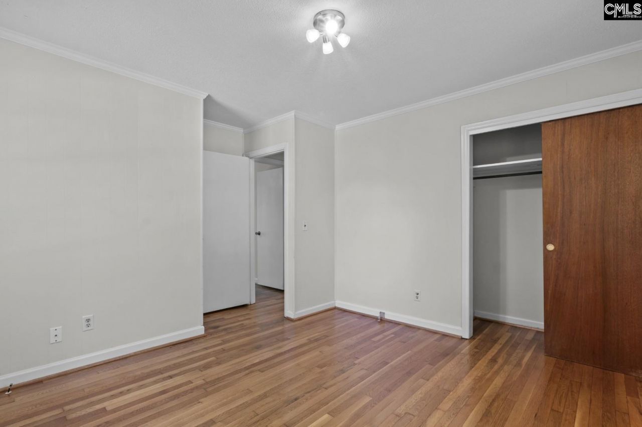 2017 Wellington Road Photo 19