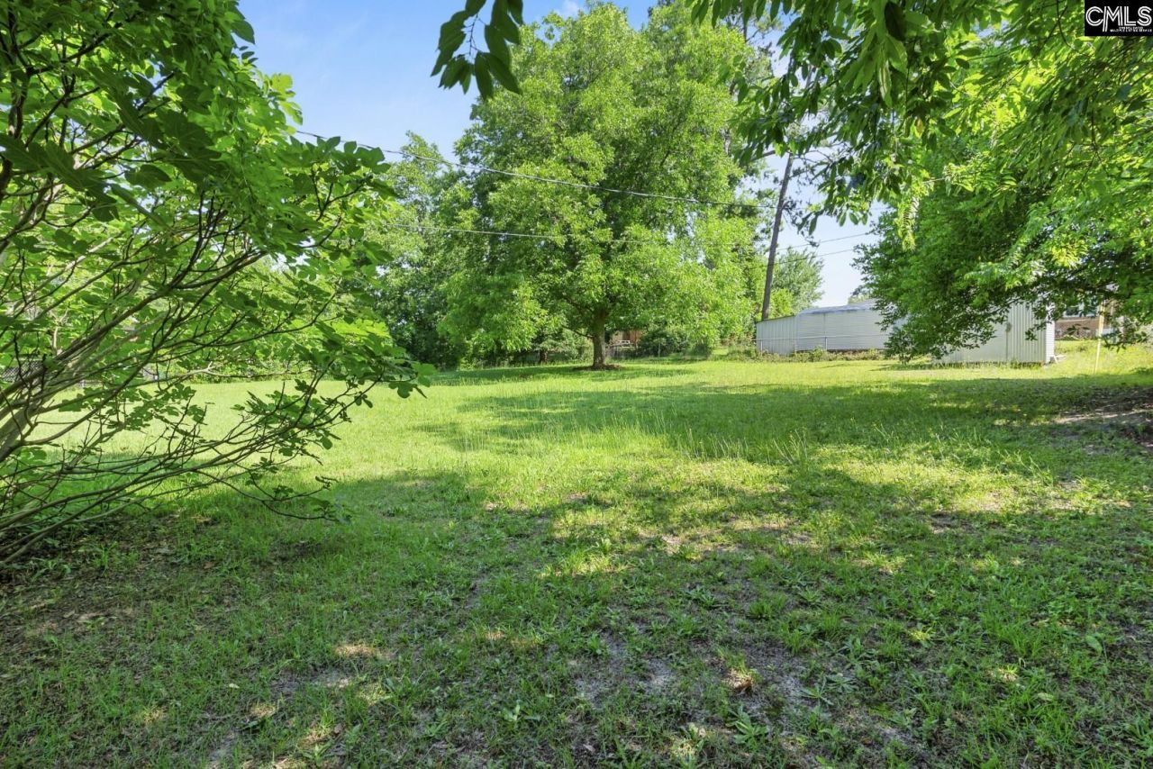 2017 Wellington Road Photo 22