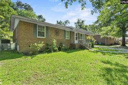 2017 Wellington Road photo 4