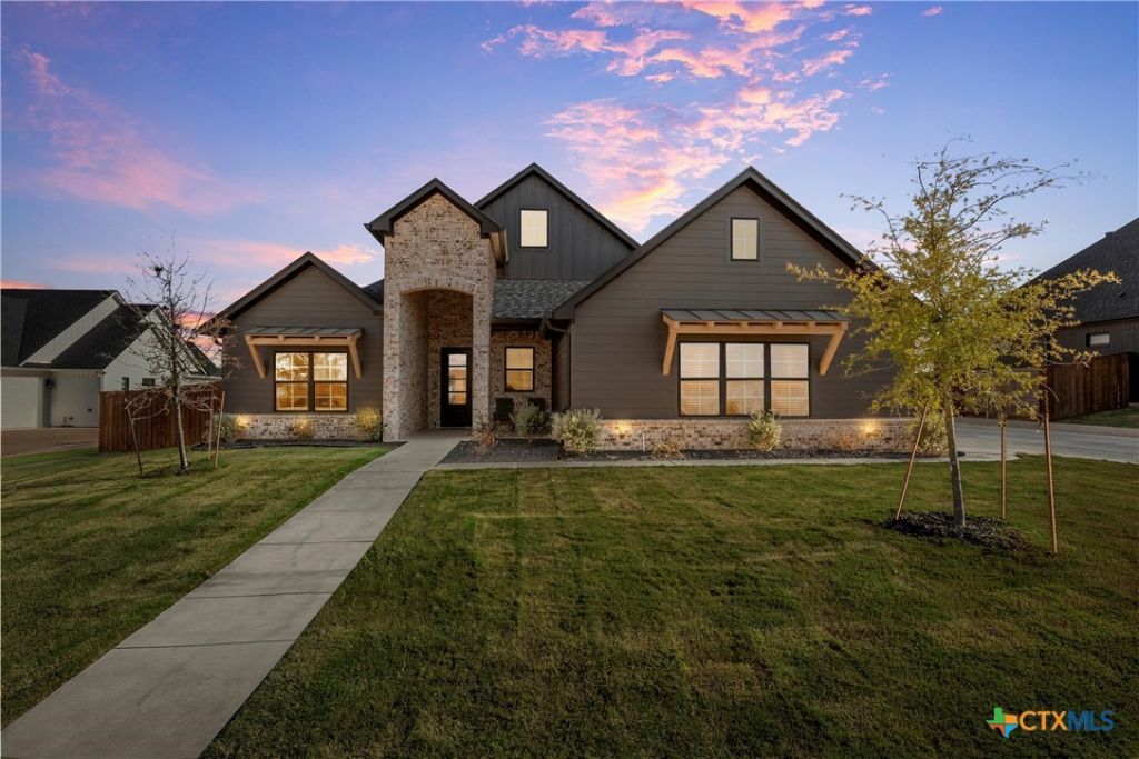 12015 Sequoia Lane, Woodway, TX 76712 Main Photo