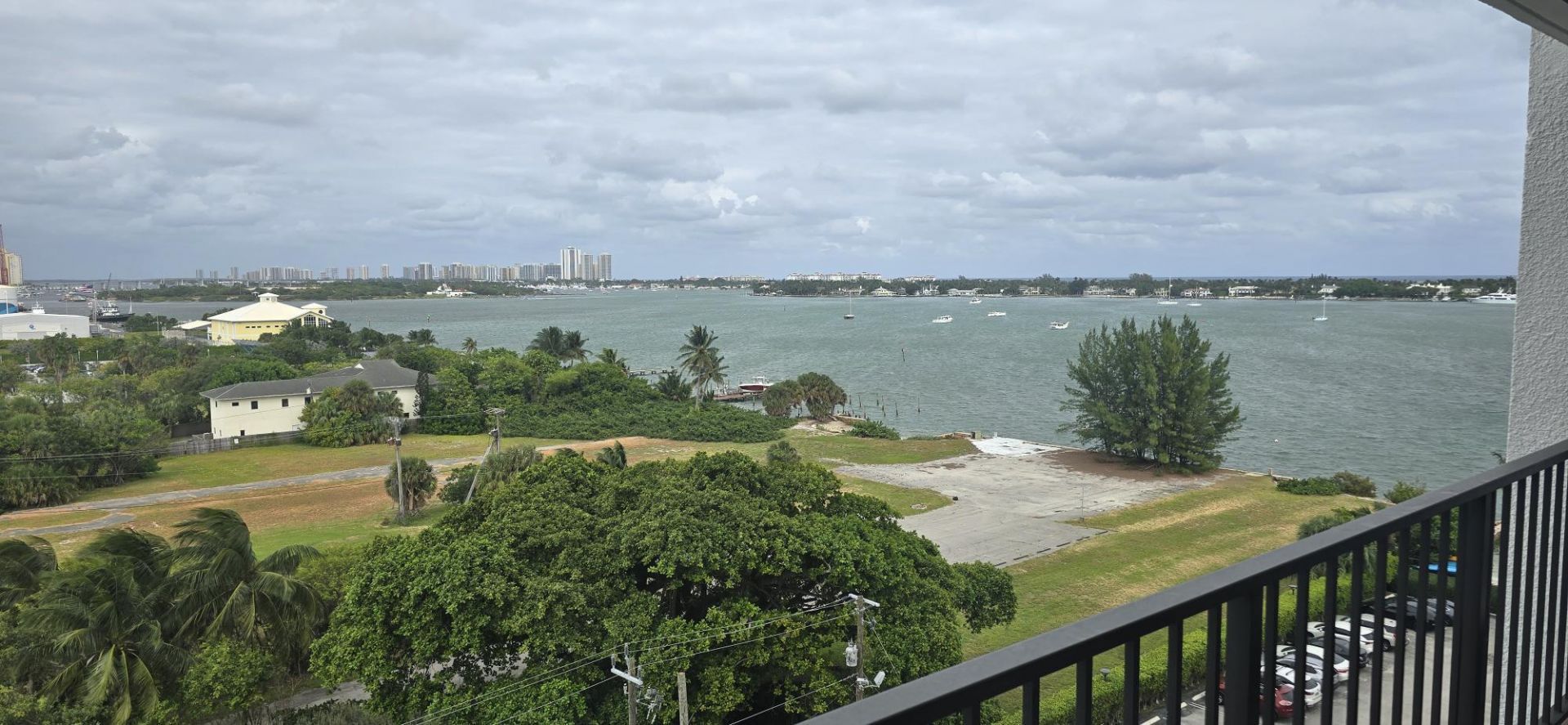 5600 N Flagler Drive, Unit 801, West Palm Beach, FL 33407 Photo