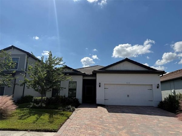 4228 Traditions DR, AVE MARIA, FL 34142