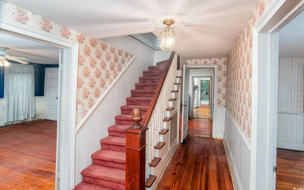 1010 Highmarket St. Photo 5