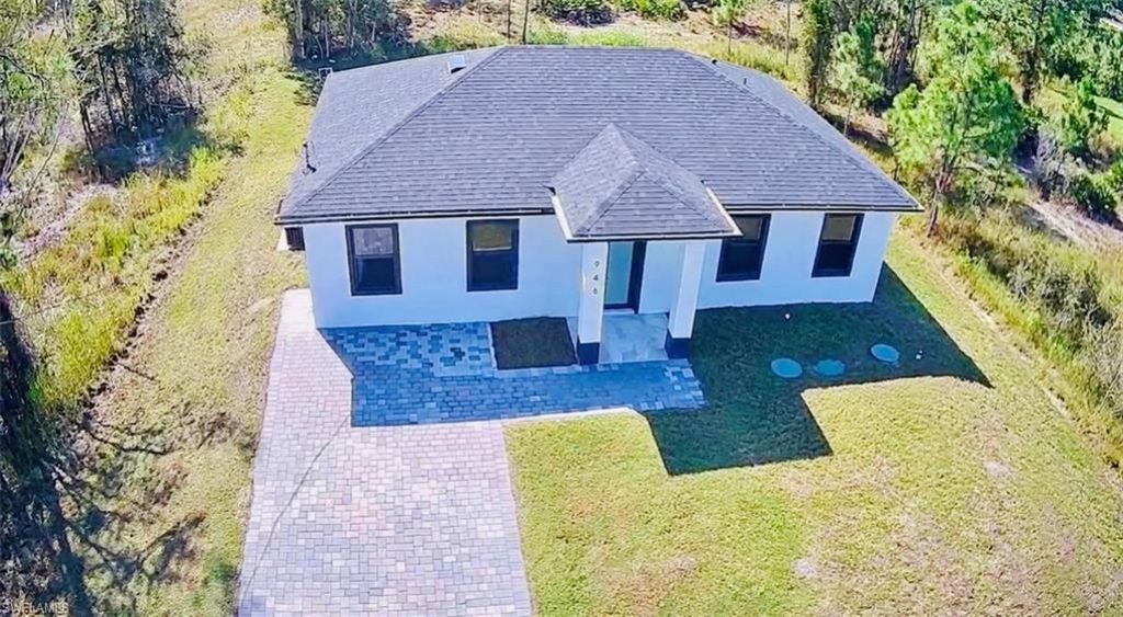 946 Panda Dr, Lehigh Acres, FL 33974 Photo