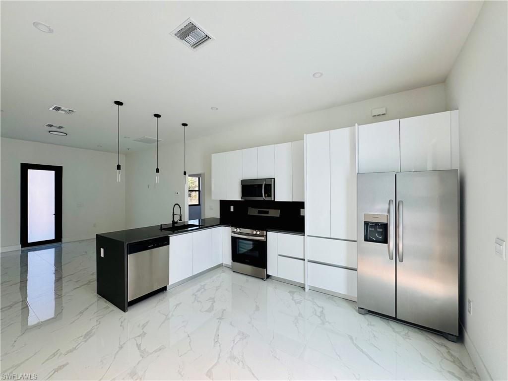 946 Panda Dr, Lehigh Acres, FL 33974 Photo