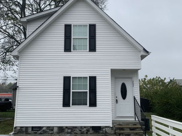 207 Campbell St W, Fayetteville, TN 37334