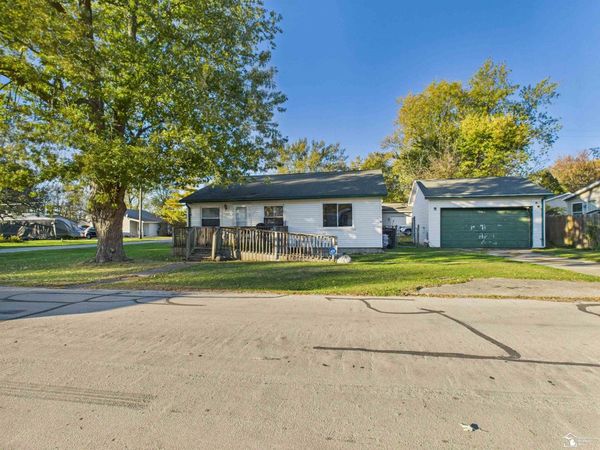 5601 Parkview Street, Newport, MI 48166