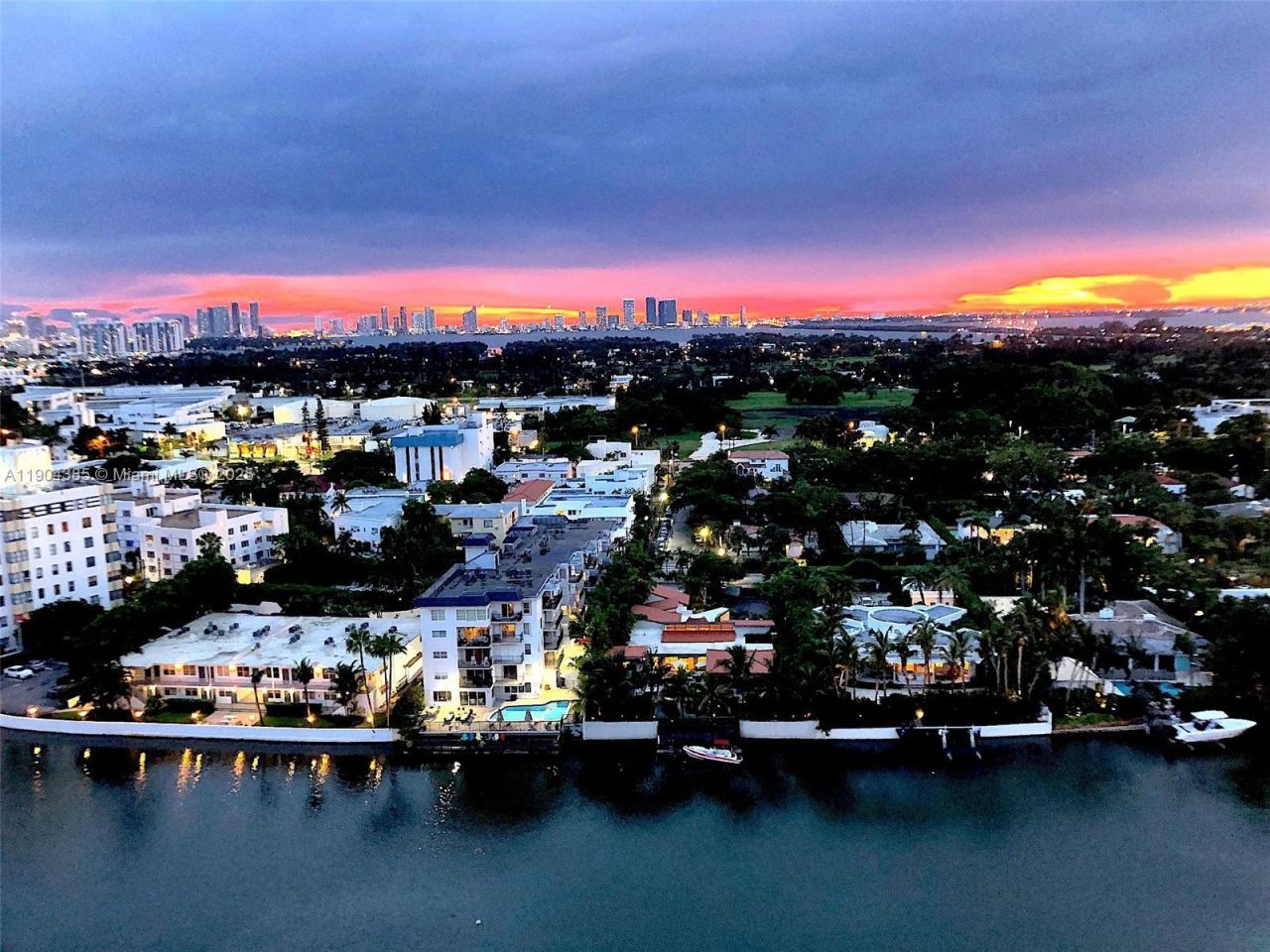 2555 Collins Ave, Unit 904, Miami Beach, FL 33140 Photo