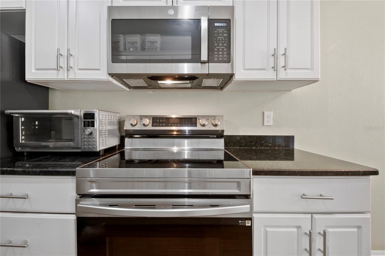 10006 87th Street, Seminole, FL 33777 Photo