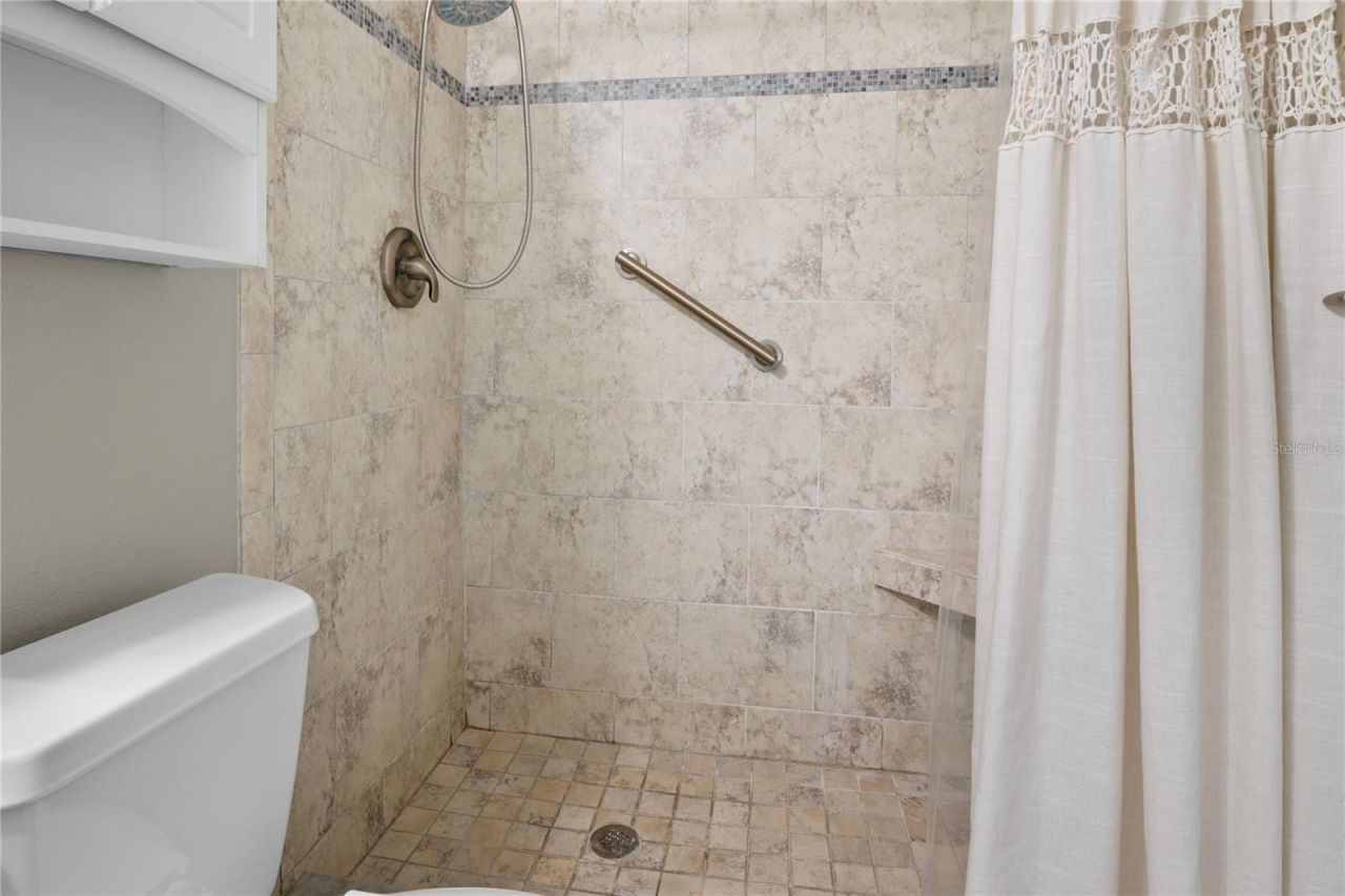 10006 87th Street, Seminole, FL 33777 Photo