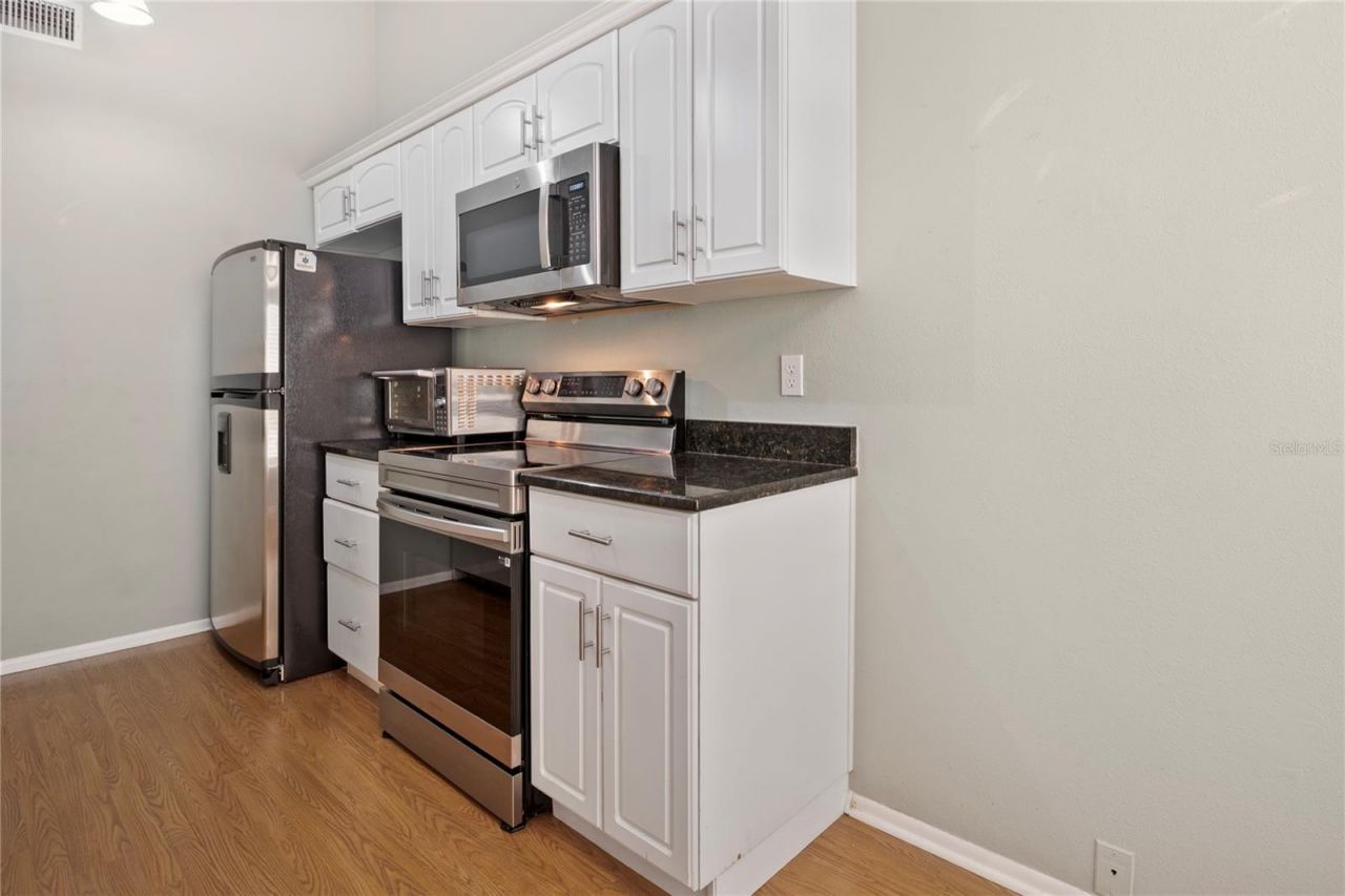 10006 87th Street, Seminole, FL 33777 Photo