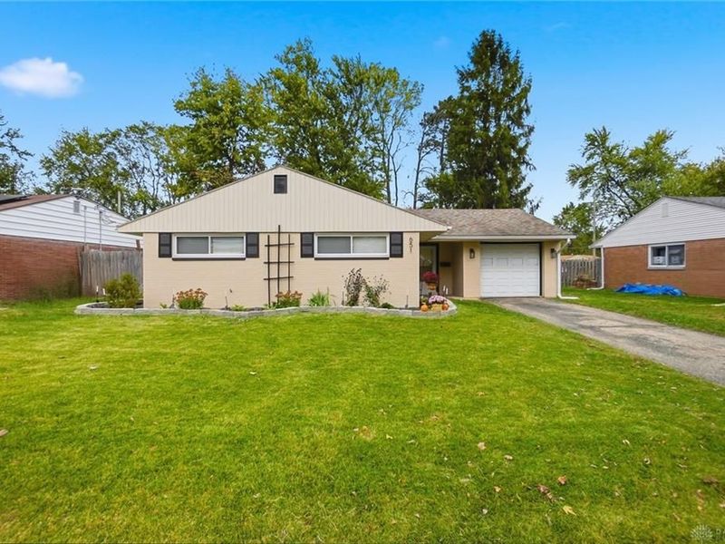 651 Wiltshire Boulevard, Dayton, OH 45419 Photo 2