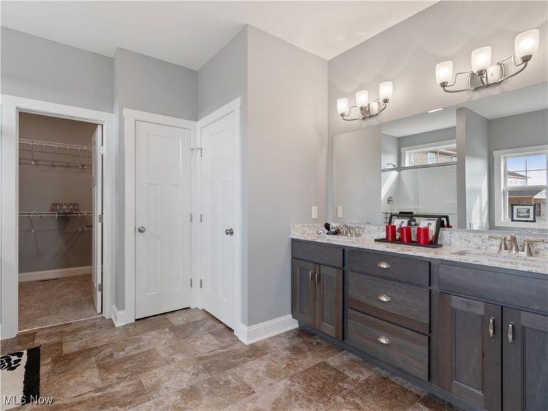 2490 Ledgestone Drive NW, Uniontown, OH 44685 Photo 18