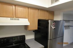 938 Villa Dr. photo 4