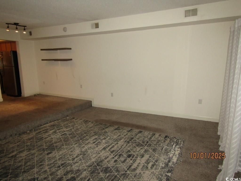 938 Villa Dr. Photo 6