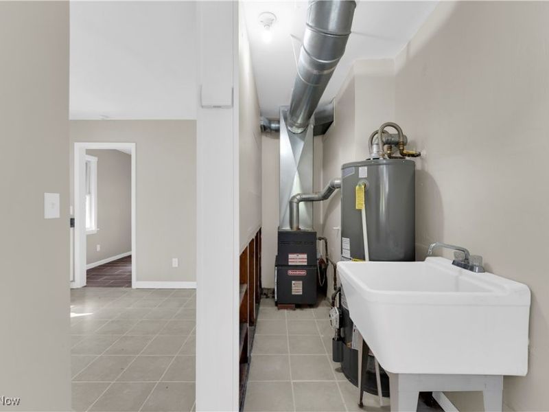 23198 Gay Street, Euclid, OH 44123 Photo 10