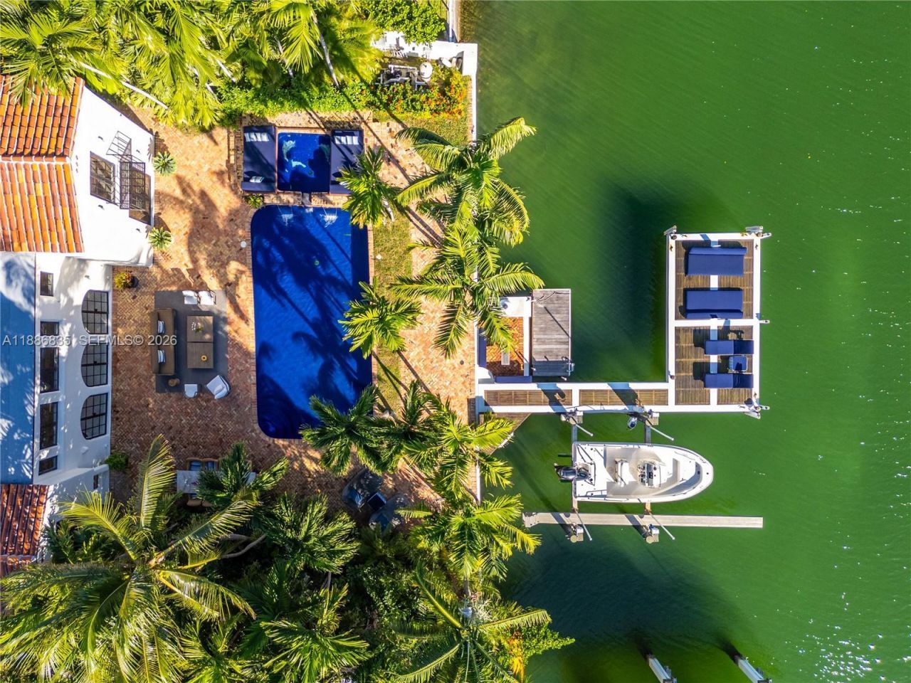 6065 Pine Tree Dr, Miami Beach, FL 33140 Photo