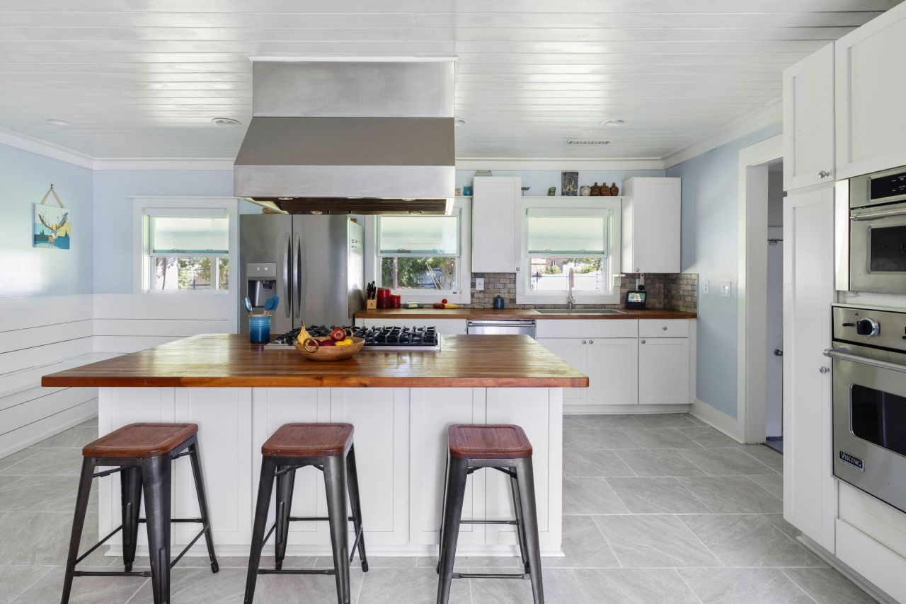 974 Riverland Drive Photo 10