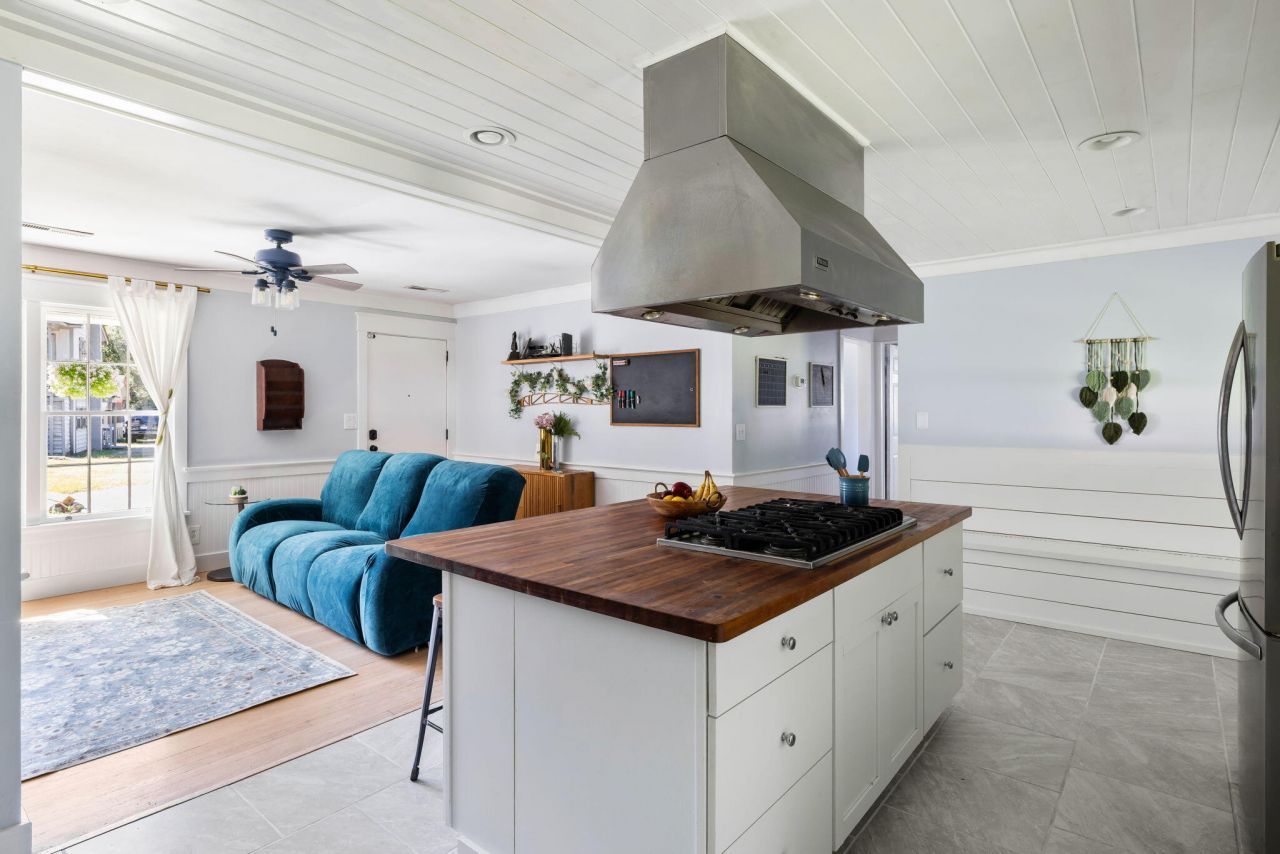 974 Riverland Drive Photo 11